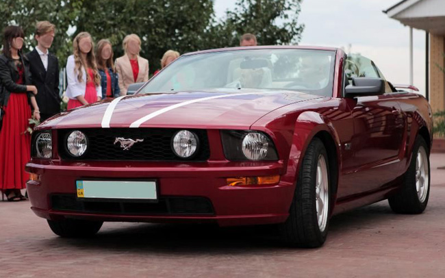 Аренда Кабриолет Ford Mustang GT на свадьбу Киев